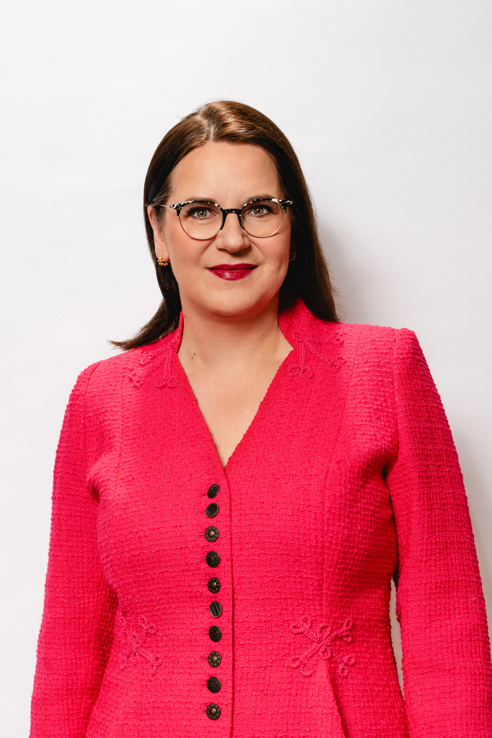 Liisa Pakosta: juurte juurde tagasi!